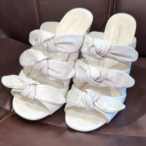 Gianvito Rossi Cream Knotted Sandals